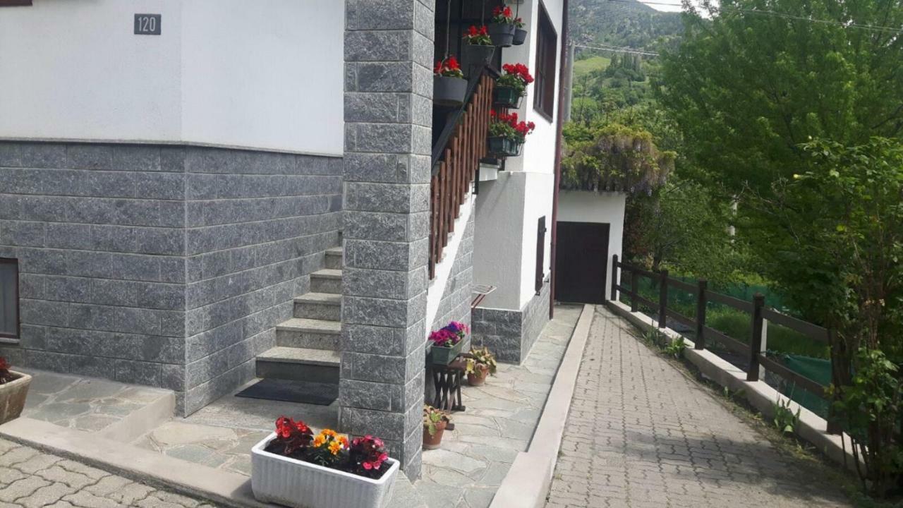 Casa Vacanze Germano 奥斯塔 外观 照片